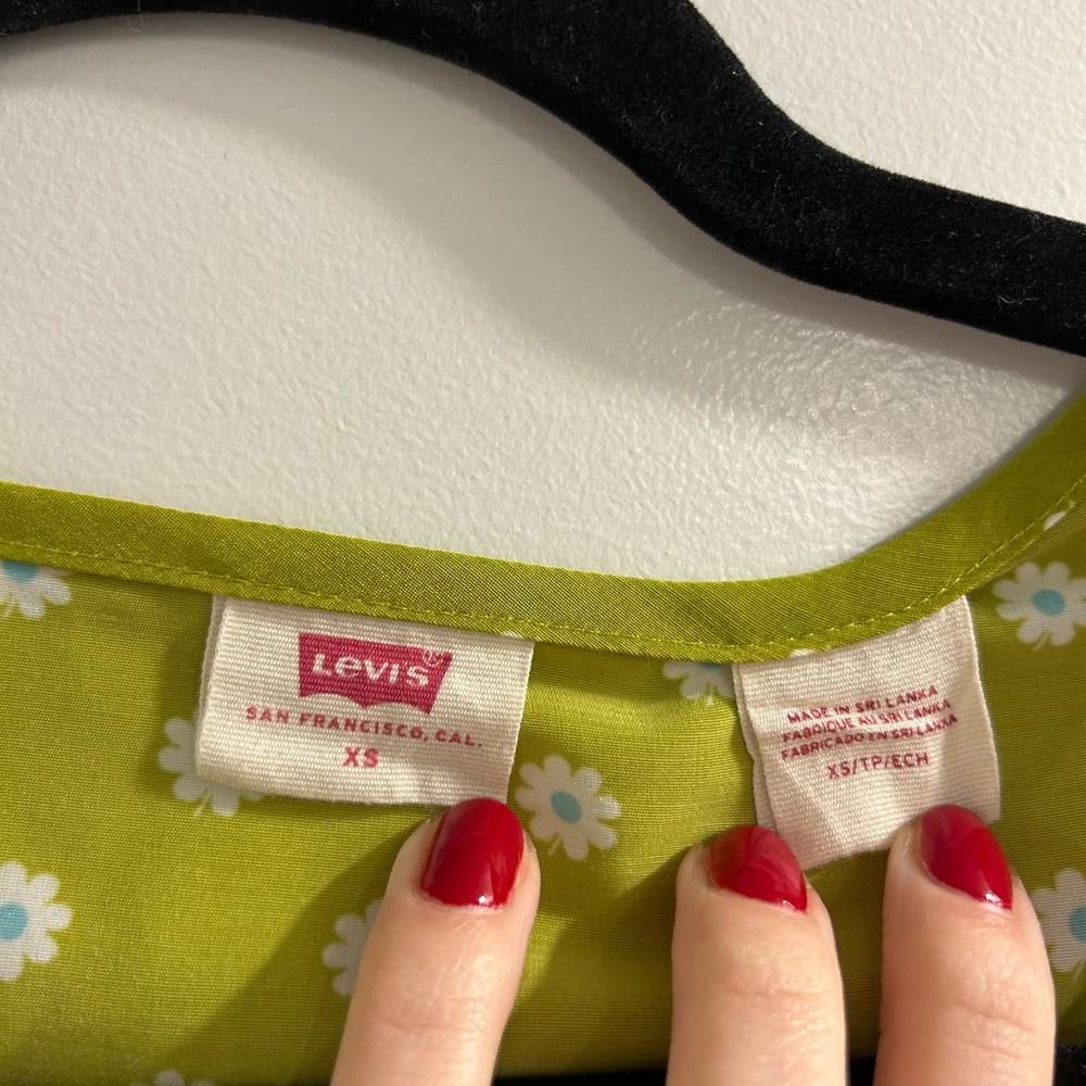 NWOT Levi’s Daisy Tie Blouse 💚🌼 - Picture 4 of 4